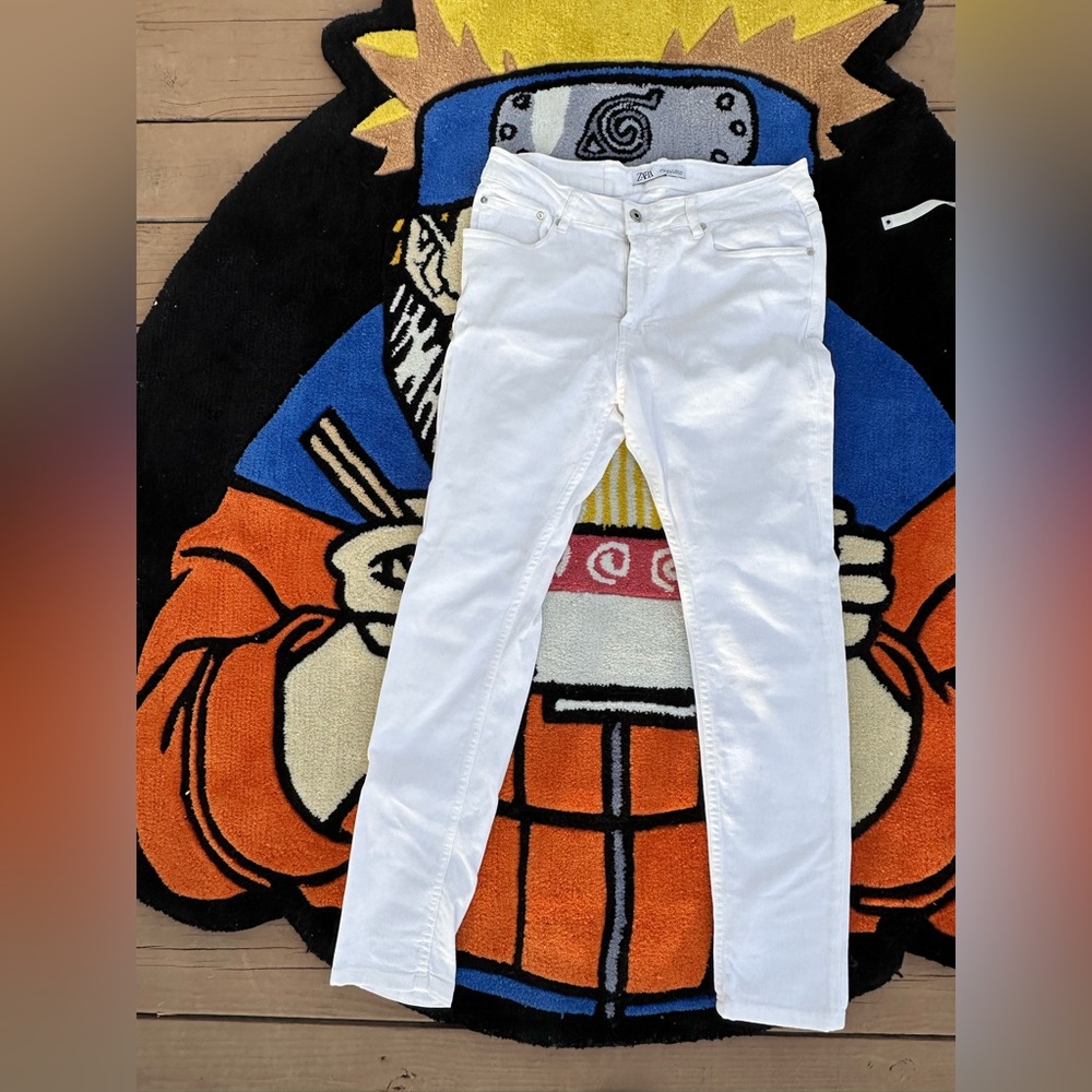 White Zara jeans
